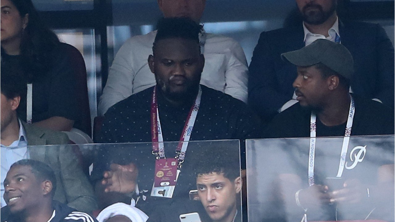 GALA VIDEO - Emmanuel Macron : que devient Makao, son ex-garde du corps ?