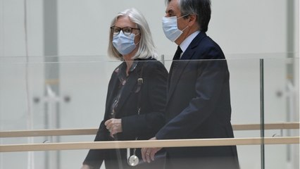 GALA VIDEO - Que devient François Fillon ?