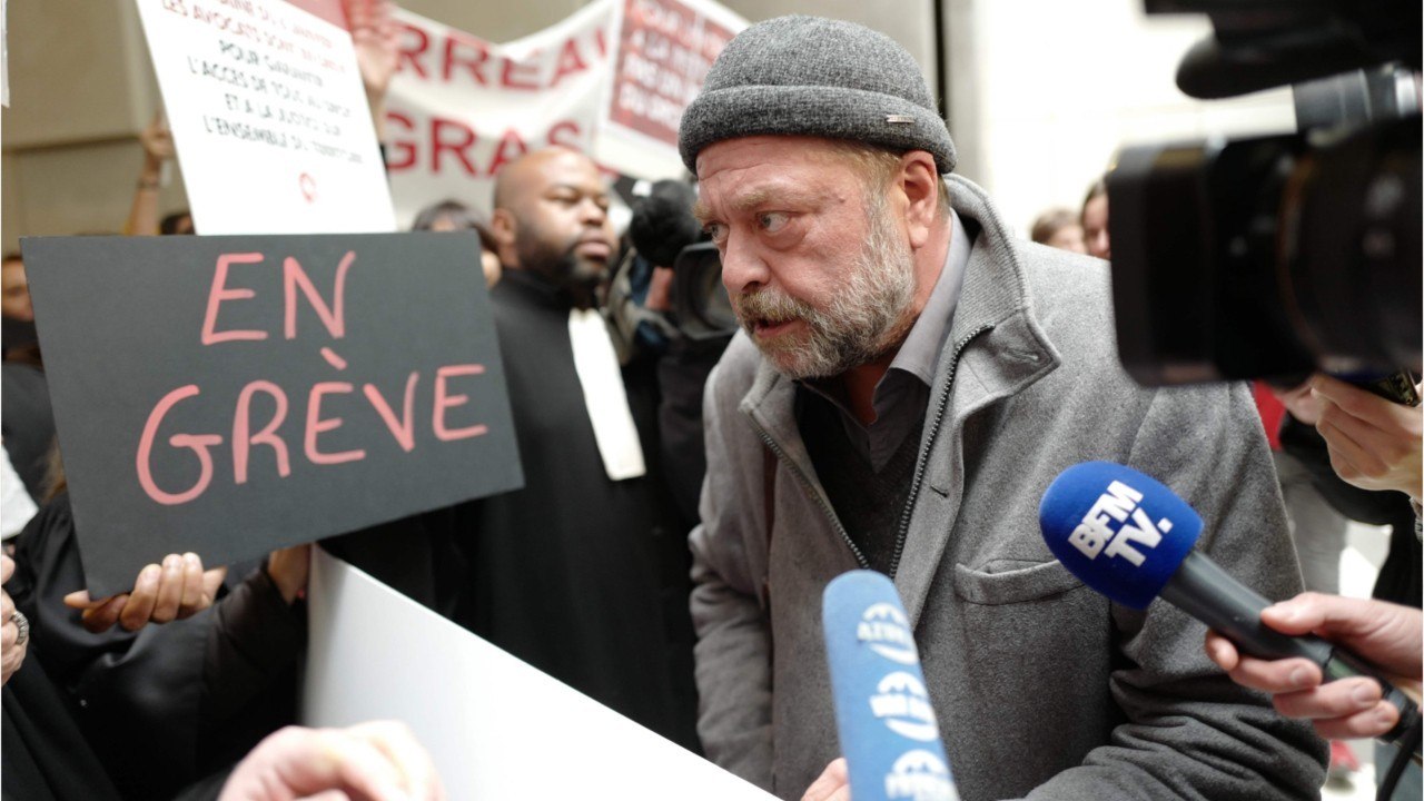 GALA VIDEO - Photo avec Brigitte Macron : Eric Dupond-Moretti tacle Jean-Luc Mélenchon