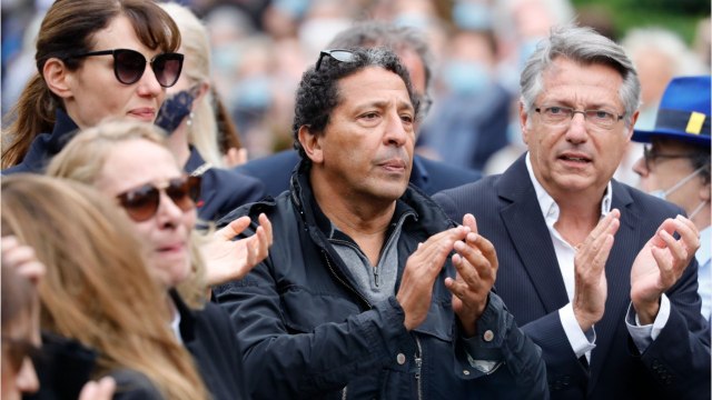 GALA VIDEO : Obsèques de Guy Bedos : l'hommage déchirant de ses enfants Nicolas et Victoria