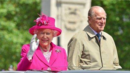 GALA VIDÉO - Elizabeth II et le prince Philip réunis : cette photo d’anniversaire émouvante