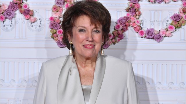 GALA VIDEO - Roselyne Bachelot : pourquoi la ministre de la Culture est encore aux Grosses Têtes