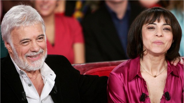 GALA VIDEO - Mort de Guy Bedos : pourquoi sa fille aînée Leslie est si discrète