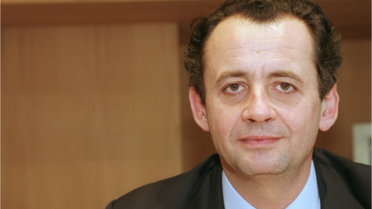 GALA VIDEO - Nicolas Sarkozy : Guillaume, François, Olivier… qui sont ses trois frères ?