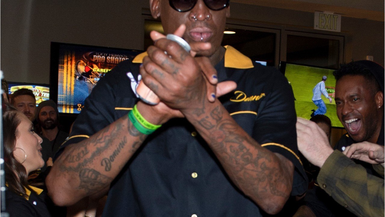 GALA VIDEO :  Kim Jong-un et Dennis Rodman : leur soirée de débauche avec alcool et filles à gogo