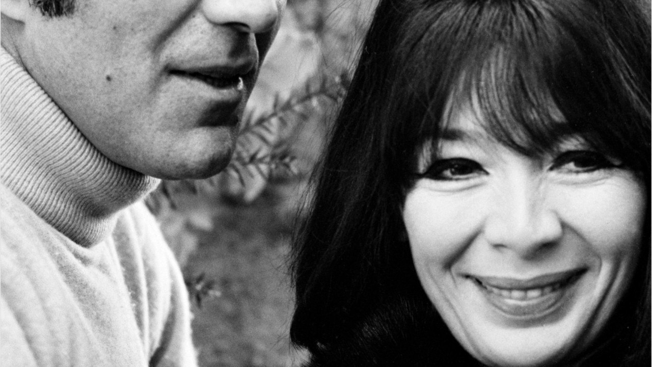 GALA VIDEO - Michel Piccoli Et Juliette Gréco : Leur Stratagème Pour Berner La Presse Le Jour De Leur Mariage (1)