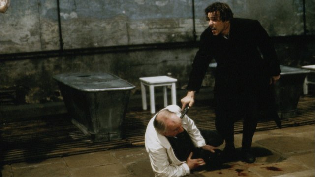 GALA VIDEO - Laurent Boutonnat : le complice de Mylène Farmer en couple et père de famille