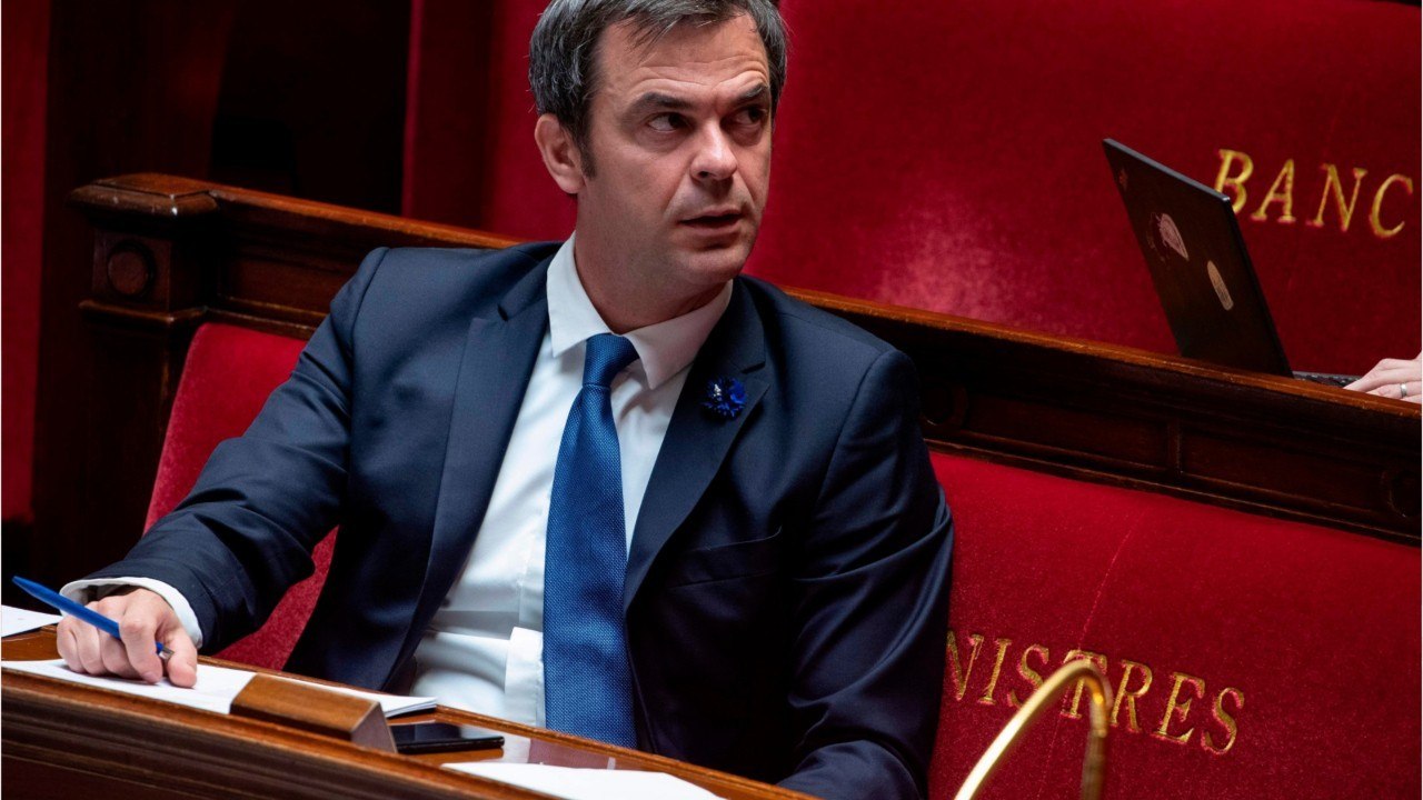 GALA VIDEO : Masques : cette affaire qui embarr...