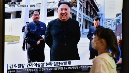 GALA VIDEO - Kim Jong-un opéré en secret ? Cette trace sur son poignet met la puce à l’oreille