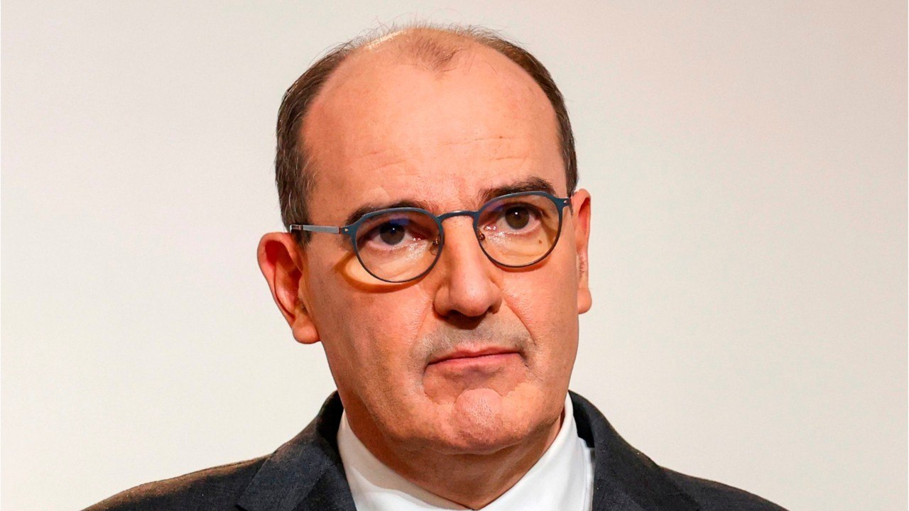 GALA VIDEO - « Il vaut mieux être résistant " : Jean Castex jardine à Matignon et laisse libre cours à ses états d’âme…