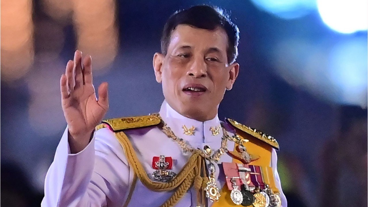 GALA VIDEO - La maîtresse du roi de Thaïlande humiliée : des photos nues dévoilées