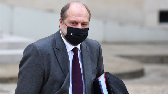 GALA VIDEO - Éric Dupond-Moretti et Isabelle Boulay : retrouvailles dans leur refuge secret pour Noël