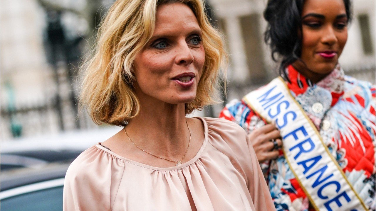 GALA VIDÉO - Sylvie Tellier : « danse de la joie " en bikini… L'année commence fort