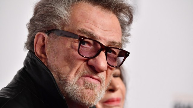 GALA VIDEO - Eddy Mitchell sans langue de bois, il ne se voyait pas chanter avec deux stars