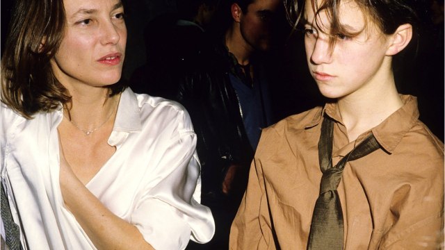 GALA VIDEO - Charlotte Gainsbourg et Jane Birkin : pourquoi elles ont été séparées pendant 6 ans