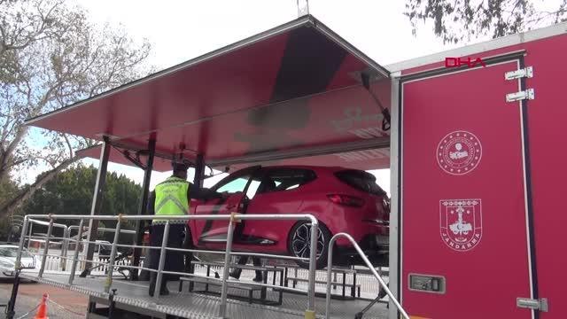 EMNİYET KEMERİ TAKMANIN YARARINI SİMÜLASYONDA GÖRDÜLER