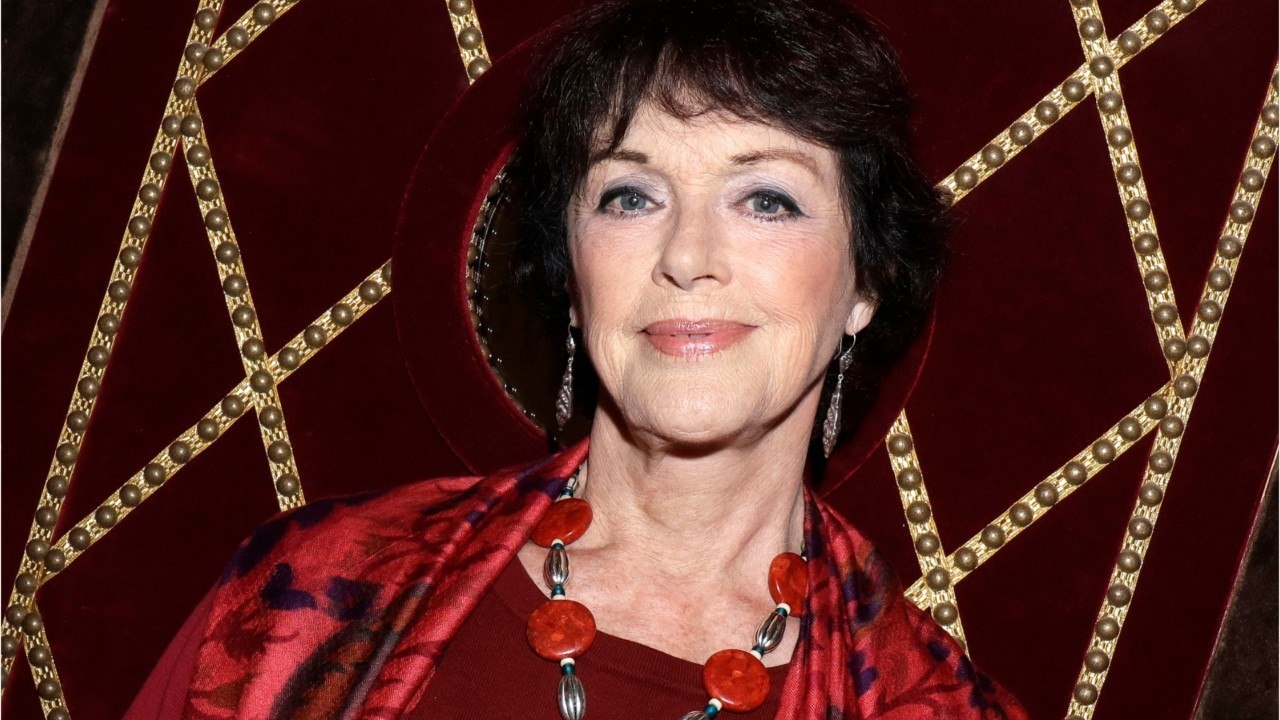 GALA VIDEO - « Je suis la dernière " : Anny Duperey bouleversée par la mort de Claude Brasseur