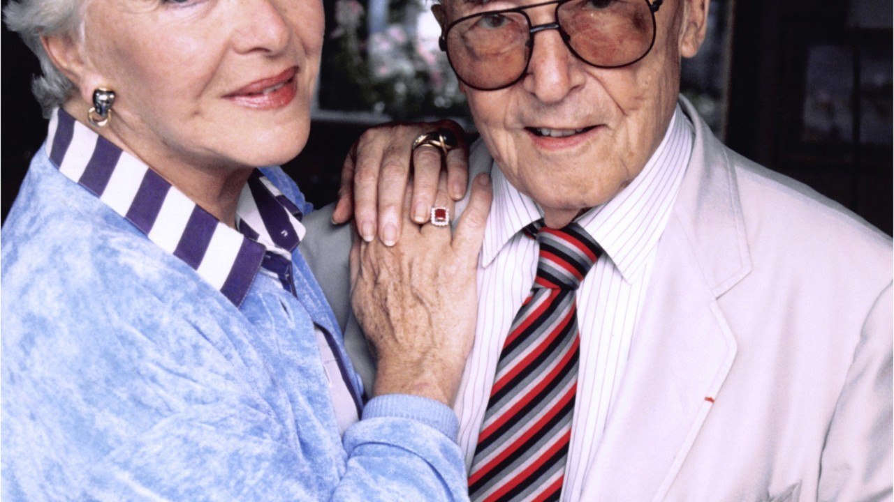 GALA VIDEO - Line Renaud maîtresse d'un milliardaire américain : comment elle a évité le divorce avec Loulou Gasté