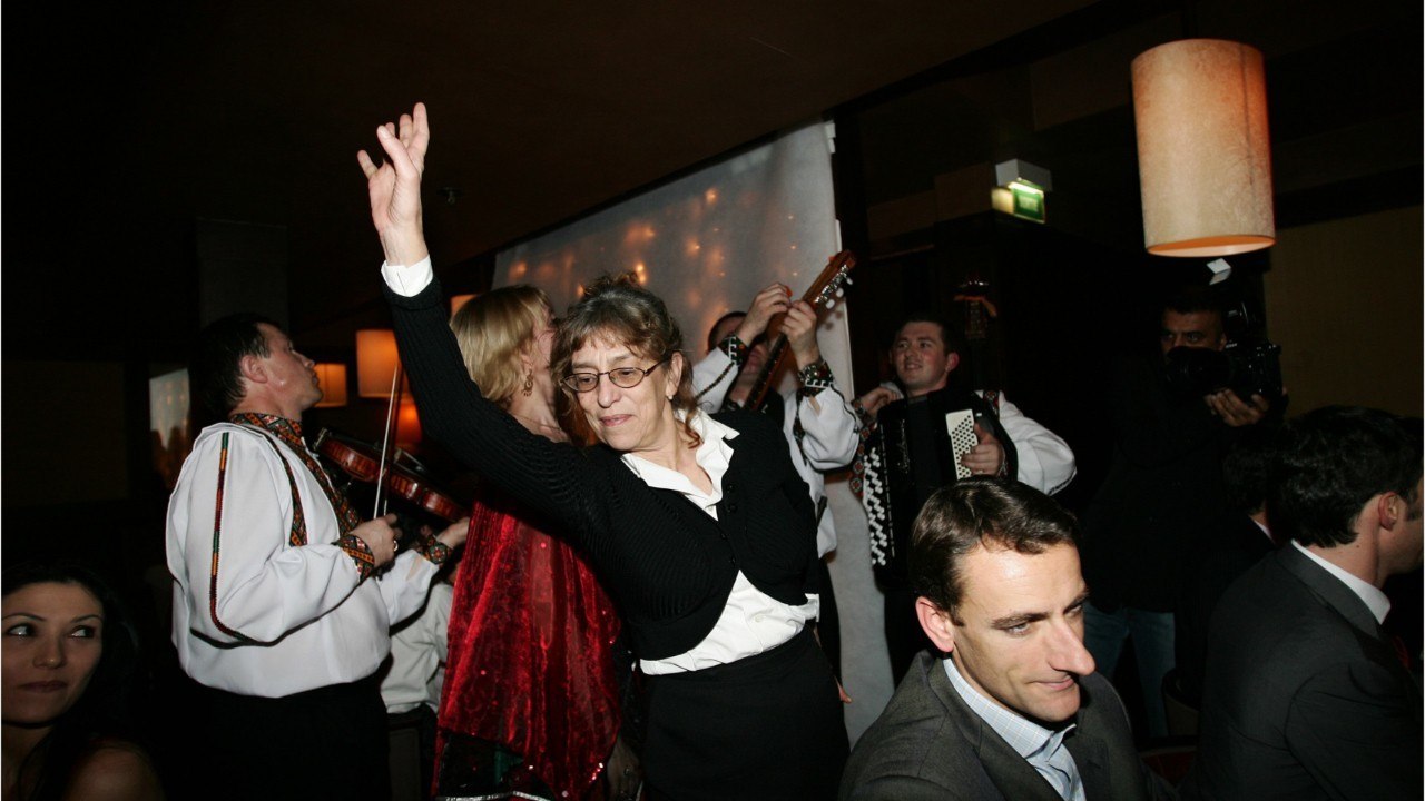 VIDÉO – Obsèques d’Anémone : qui sont les trois personnalités du cinéma présentes pour un dernier hommage