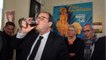 GALA VIDEO : Oups… François Hollande goujat ? La photo qui amuse Twitter
