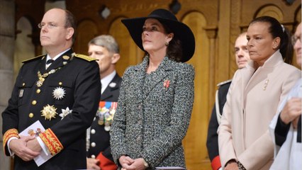 GALA VIDÉO - Stéphanie de Monaco et sa fille Camille rendent hommage à Grace en présence d'Albert