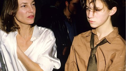 GALA VIDEO - « Ma plus grande tragédie " : Jane Birkin émeut avec le deuil de sa fille Kate Barry