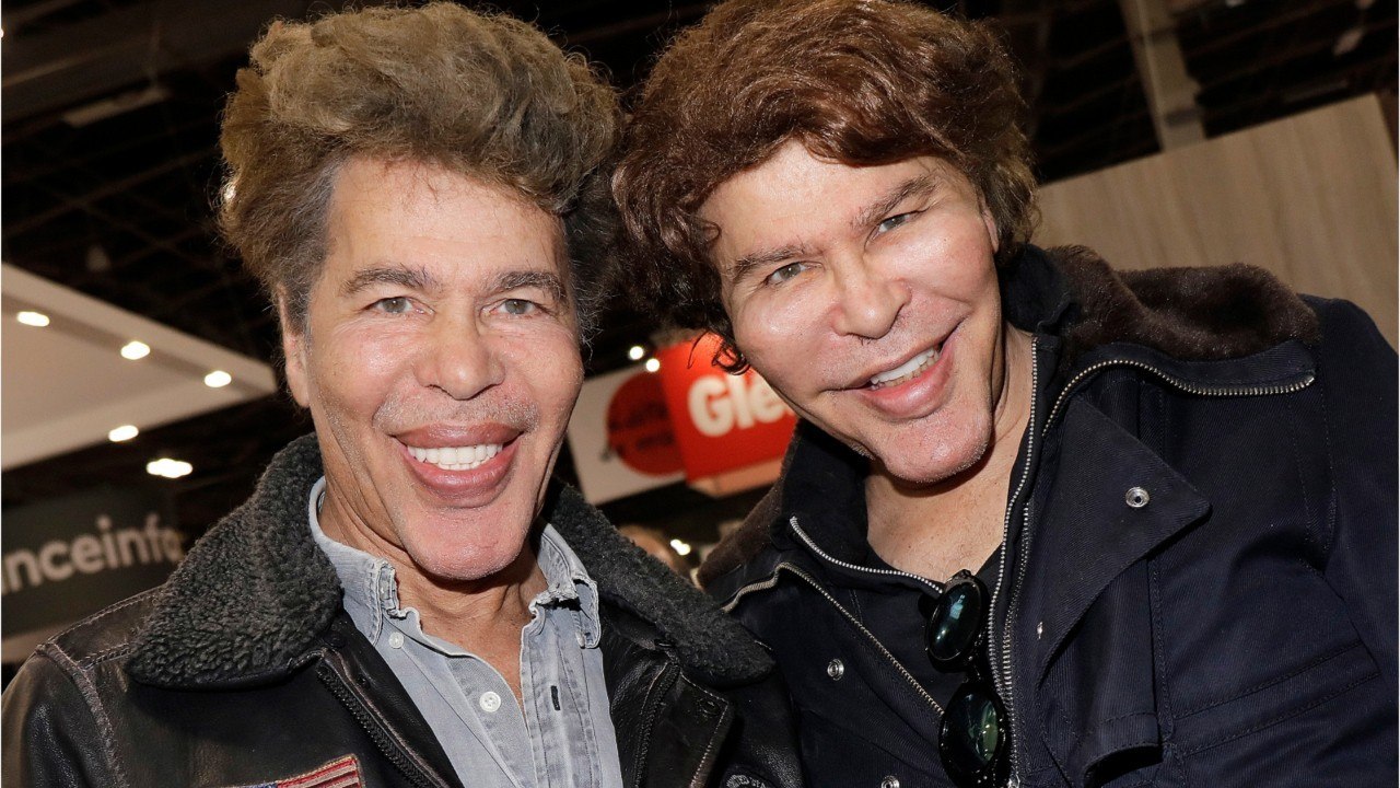 GALA VIDÉO - Igor et Grichka Bogdanoff ont-ils fait de la chirurgie esthétique ? Leur réponse laisse perplexe