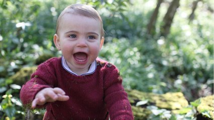 GALA VIDEO - Prince Louis a fêté ses 1 an : ce petit détail si mignon sur son pull rou  ge