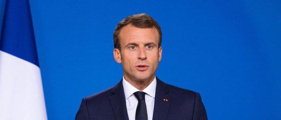 GALA VIDEO - Emmanuel Macron fatigué, usé, ses proches s’inquiètent pour sa santé
