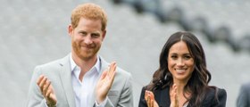GALA VIDEO - Meghan Markle : découvrez le geste très mignon du prince Harry, pour qu’elle ne soit pas la risée des photographes