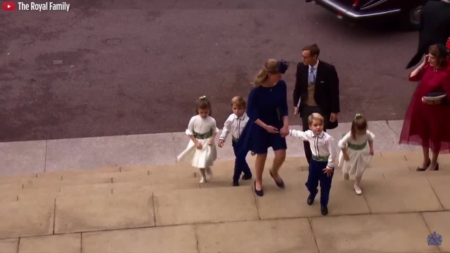 GALA VIDÉO - Mariage d'Eugénie d'York : arrivée du prince George et de la princesse Charlotte