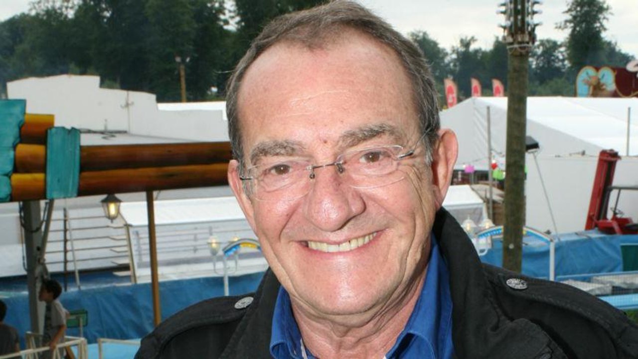 GALA VIDÉO - Jean-Pierre Pernaut opéré d’un cancer de la prostate : son fils Olivier témoigne