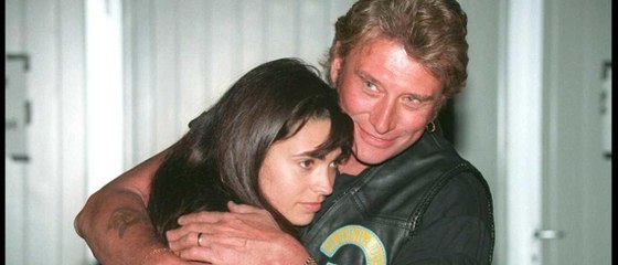 GALA VIDEO - Adeline Blondieau vend ses souvenirs de Johnny Hallyday: elle explique les raisons de ce choix qui va faire réagir les fans