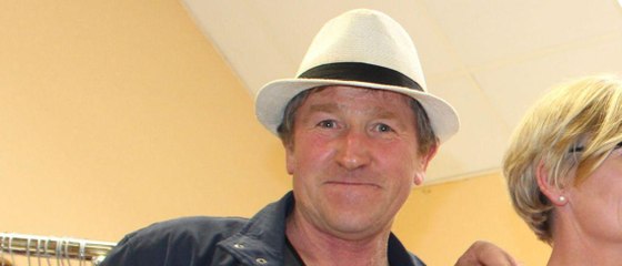 GALA VIDEO - Privé de sa fille pendant un an, un agriculteur de L’amour est dans le pré la retrouve grâce à l’émission de M6