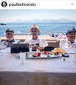 GALA VIDEO – Jean-Paul Belmondo en vacances avec son fils, Paul, Ashley Graham le top XXL en bikini, les Bleus et leurs enfants… Hot, insolite ou drôle, la semaine des stars en images