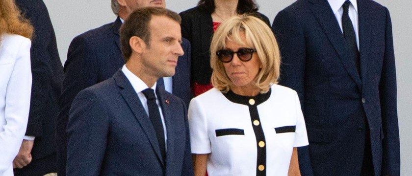 GALA VIDEO - Ca y est ! Emmanuel et Brigitte Macron ont leur piscine pour leurs vacances, découvrez les photos