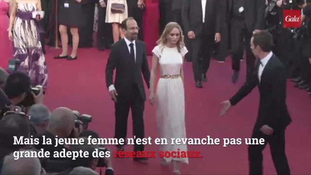 GALA VIEO - Lily Rose Depp a-t-elle publié sur Instagram une photo du mariage de sa mère Vanessa Paradis ?