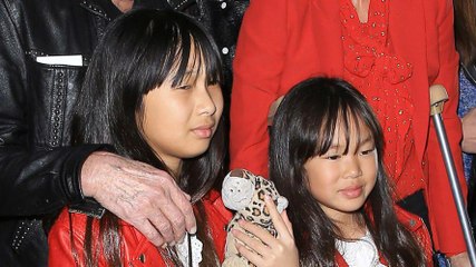 GALA VIDÉO -  Jade et Joy Hallyday heureuses et tout sourire, elles sont de retour sur instagram