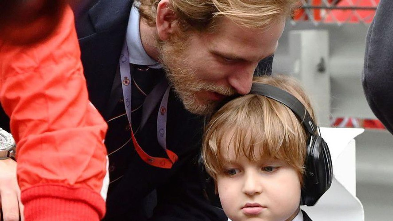 GALA VIDÉO - Sacha, le fils d’An­drea Casi­ra­ghi est le portrait de son père et de son grand-père décédé, Stefano