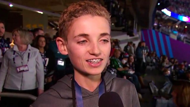 GALA VIDEO - Super Bowl 2018 : un jeune garçon vole la vedette à Justin Timberlake