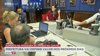A prefeitura da capital deve anunciar nos próximos dias o reajuste da tarifa dos ônibus para 2022. O valor pode passar de cinco reais.