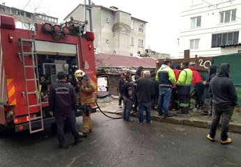 Avcılar'da kibritle oynayan çocuk evi yaktı