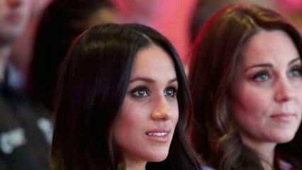 GALA VIDEO- Quand Elisabeth II n'acceptait pas les divorcés dans sa famille...