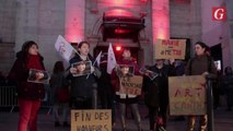 GALA VIDÉO - L’étrange réac­tion de Bertrand Cantat à Grenoble face à une manifestante
