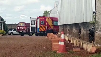 Homem cai de altura aproximada a oito metros perto do aeroporto e fica em estado grave
