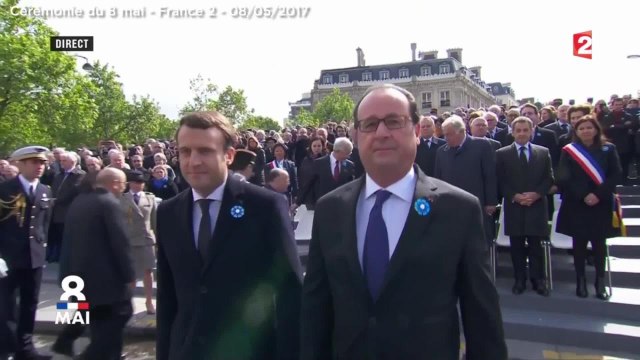 GALA VIDEO - Les retrouvailles d'Emmanuel Macron et de François Hollande