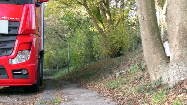 Almost 2000 lorries fined in South Kent for overnight parking