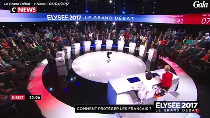 GALA VIDEO - Laurence Ferrari et Ruth Elkrief débordées par les candidats du débat