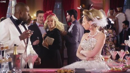 GALA VIDEO - Retrouvez Ophélie Winter dans un épisode de "Scènes de ménages"