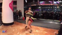 GALA VIDEO - Fauve Hautot danse aux Galeries Lafayette
